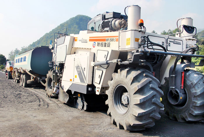 1736231250.jpg 2014032611101978.jpg